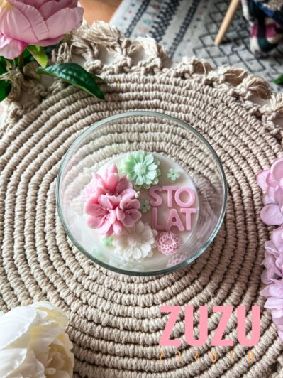 MAŁA ŚWIECA WIOSNA Z NAPISEM