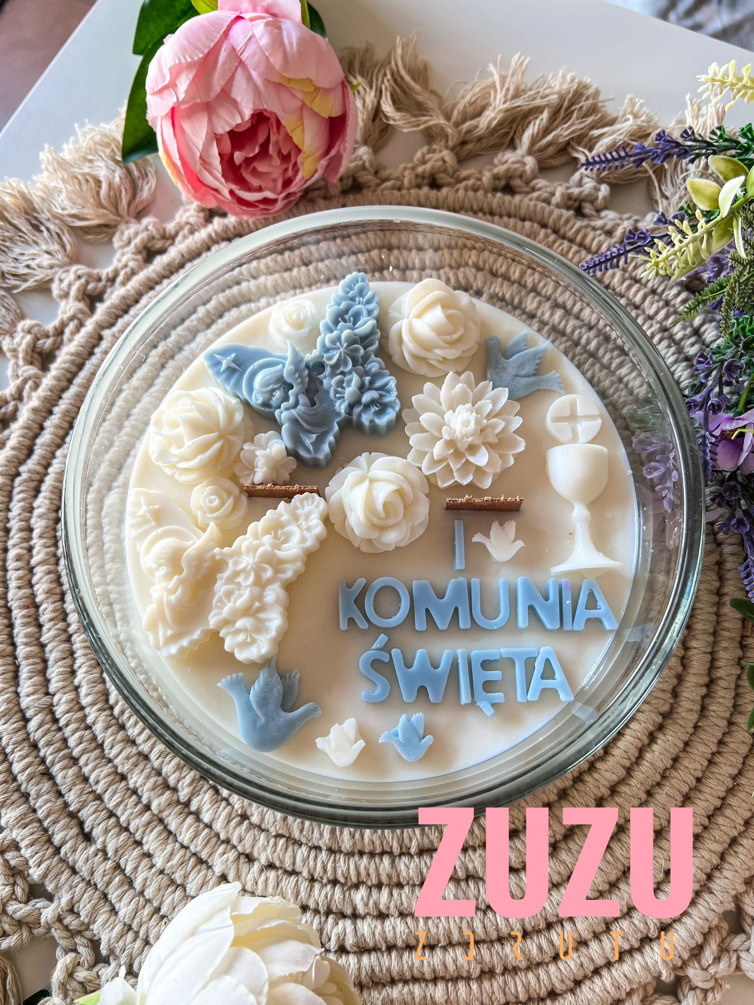 Duża świeca na pierwszą komunię świętą