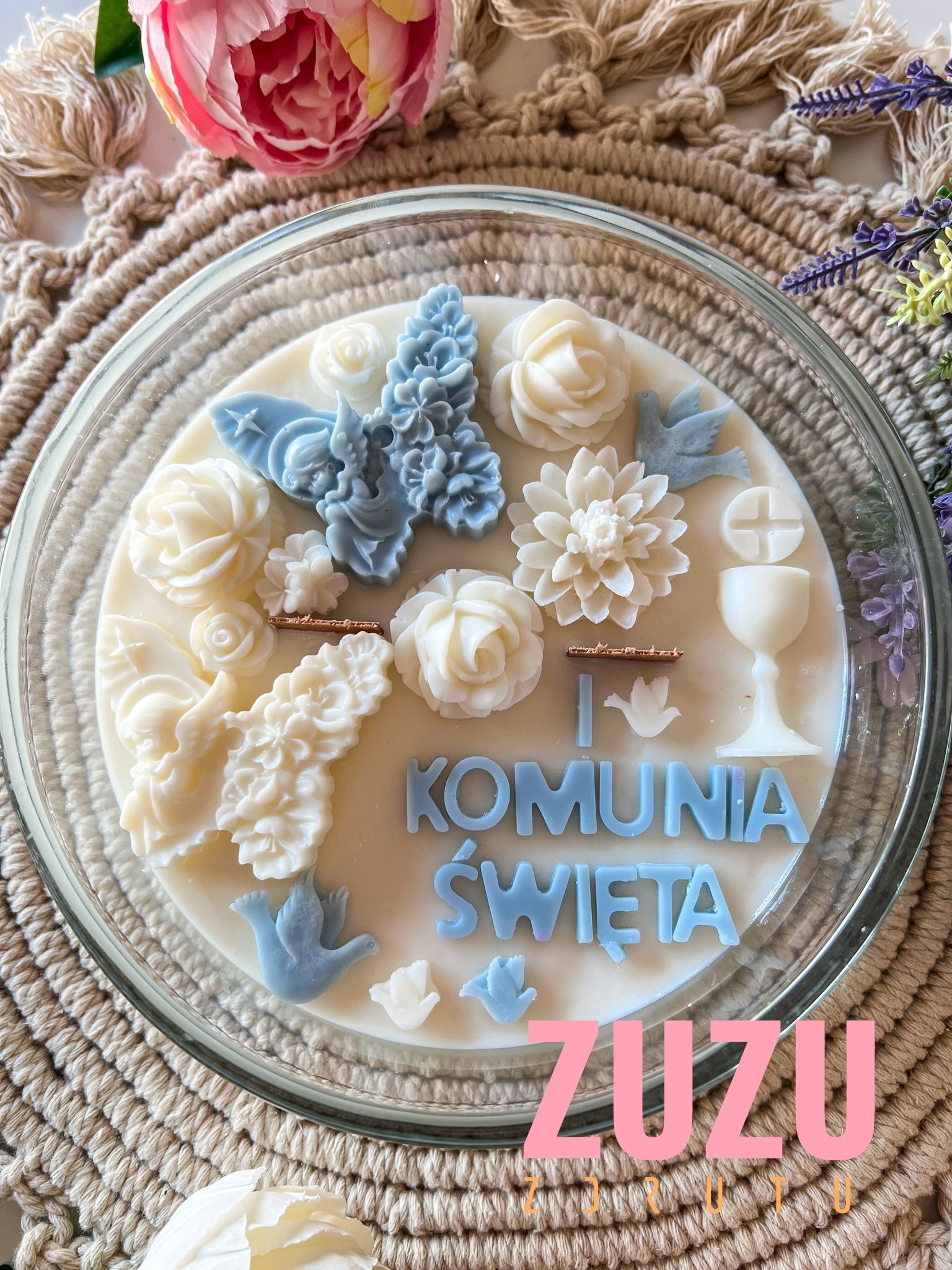 Duża świeca na pierwszą komunię świętą