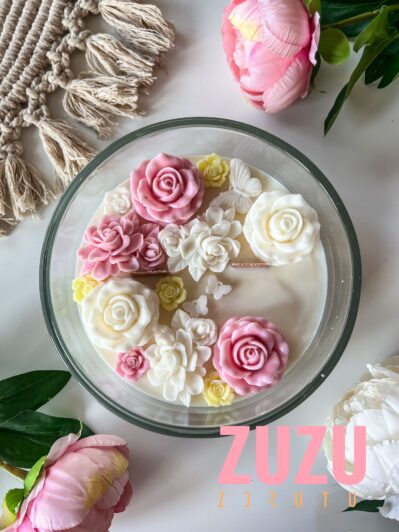 DUŻA KWIATOWA ŚWIECA "ROSE"